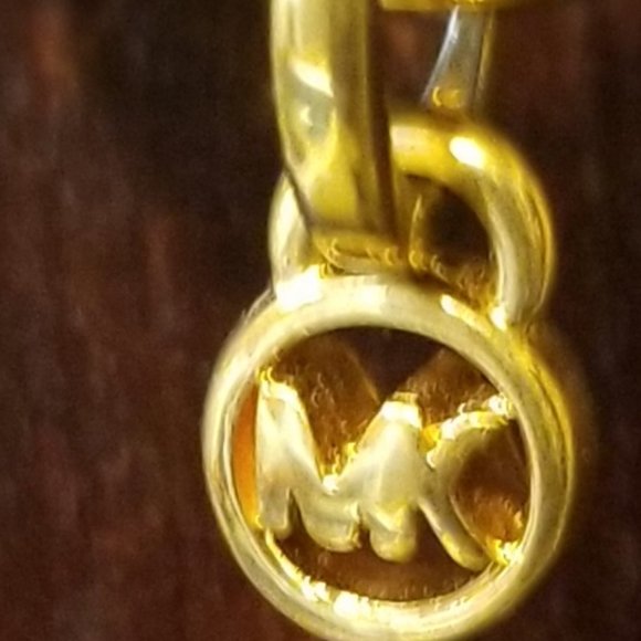 RARE MICHAEL KORS LARGE TOGGLE NECKLACE + MK MASK - Picture 5 of 16